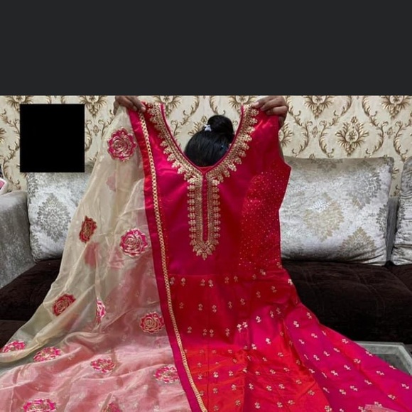 Meet your Posher, Minakshi - Picture 1 of 1